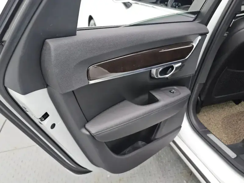 2018 Volvo S90 с пробегом 38 762 км