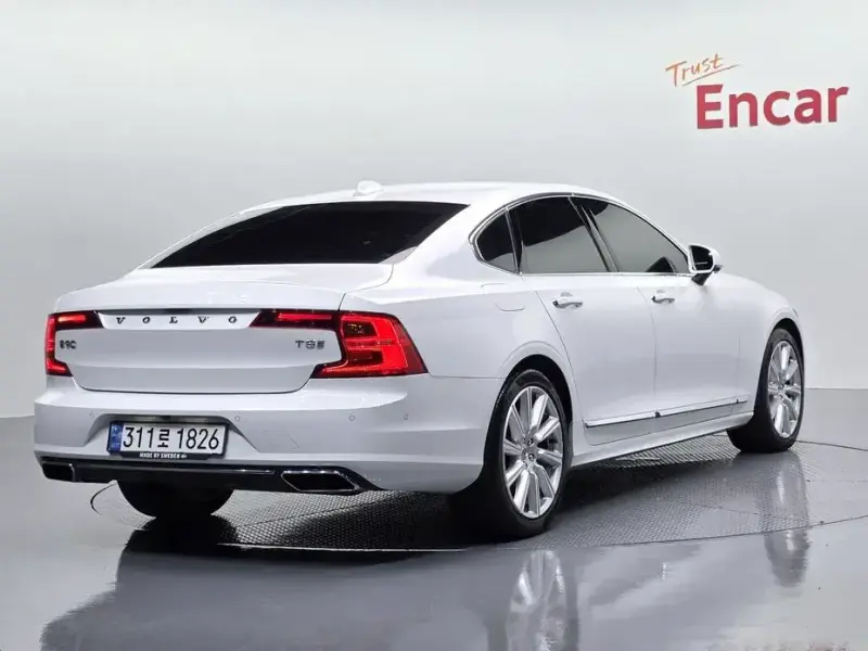 2019 Volvo S90 с пробегом 84 657 км