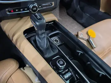2019 Volvo S90 с пробегом 84 657 км