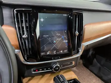 2019 Volvo S90 с пробегом 84 657 км
