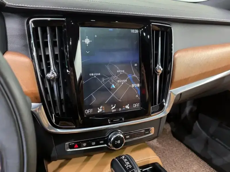 2019 Volvo S90 с пробегом 84 657 км