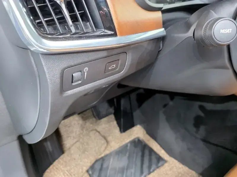 2019 Volvo S90 с пробегом 84 657 км
