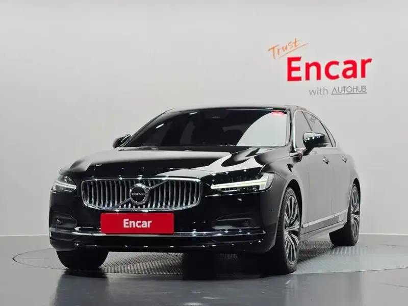 2023 Volvo S90 с пробегом 81 046 км