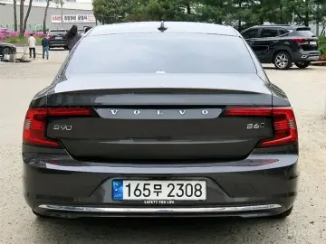 2023 Volvo S90 с пробегом 86 241 км