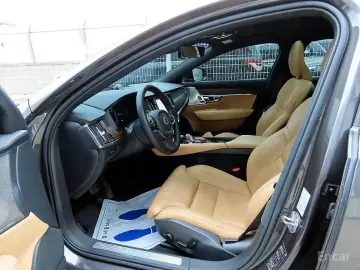 2023 Volvo S90 с пробегом 86 241 км