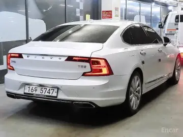 2018 Volvo S90 с пробегом 78 444 км