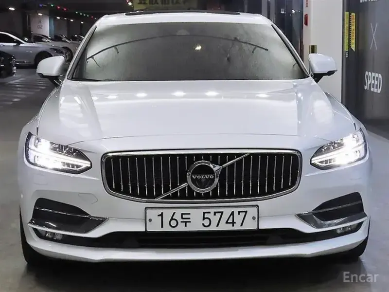 2018 Volvo S90 с пробегом 78 444 км