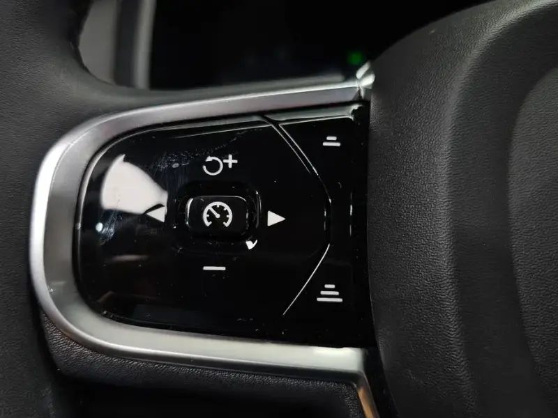 2024 Volvo S90 с пробегом 15 376 км