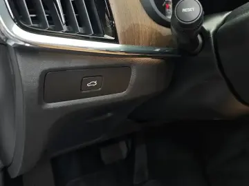 2024 Volvo S90 с пробегом 15 376 км