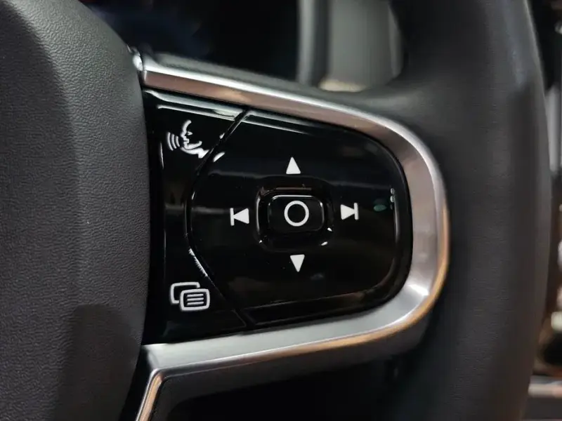 2024 Volvo S90 с пробегом 15 376 км