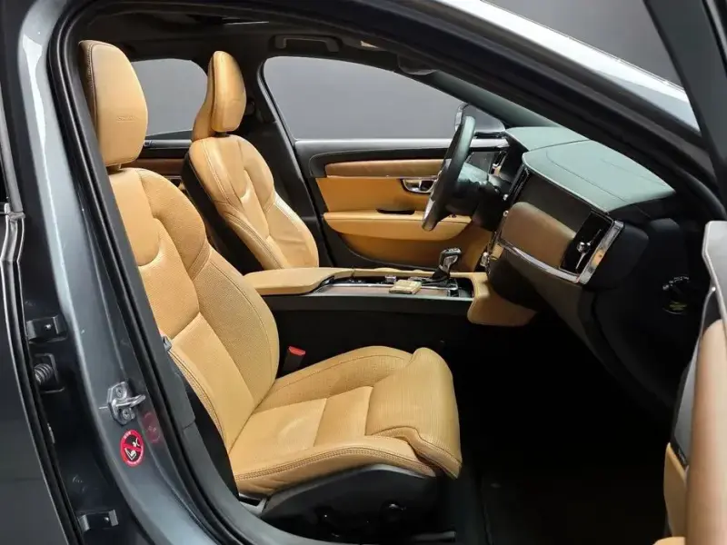 2018 Volvo S90 с пробегом 64 858 км