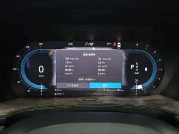 2023 Volvo S90 с пробегом 8 800 км