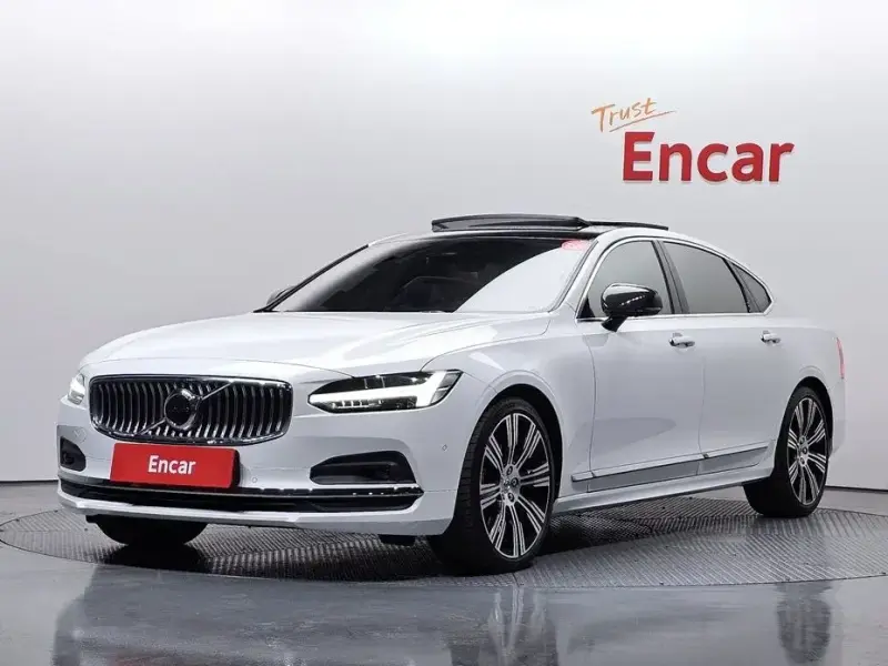 2023 Volvo S90 с пробегом 35 033 км