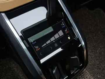 2023 Volvo S90 с пробегом 35 033 км