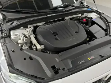 2022 Volvo S90 с пробегом 45 691 км