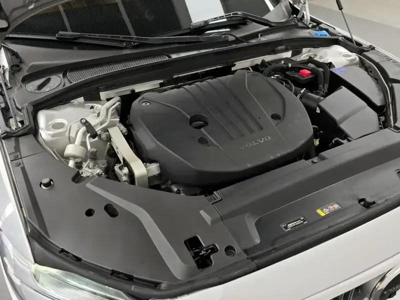 2022 Volvo S90 с пробегом 45 691 км