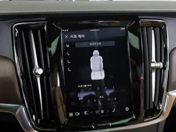2022 Volvo S90 с пробегом 45 691 км