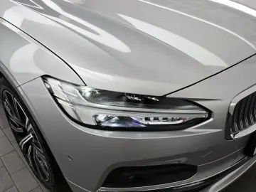 2022 Volvo S90 с пробегом 45 691 км
