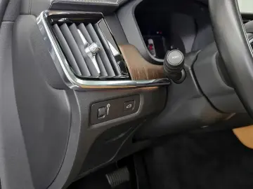 2022 Volvo S90 с пробегом 45 691 км
