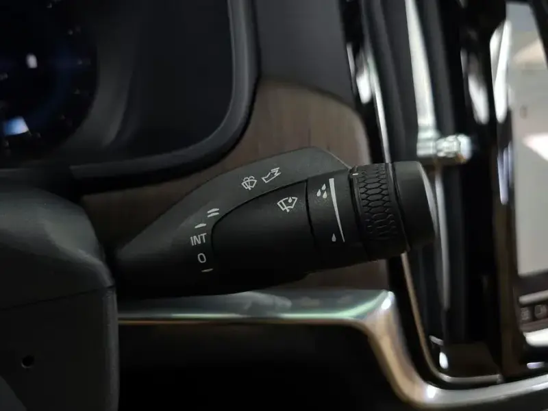 2022 Volvo S90 с пробегом 45 691 км
