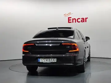 2022 Volvo S90 с пробегом 34 042 км