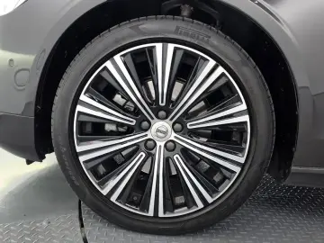 2022 Volvo S90 с пробегом 34 042 км