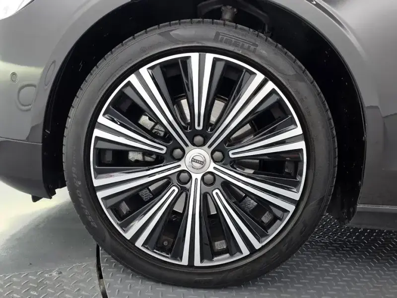 2022 Volvo S90 с пробегом 34 042 км