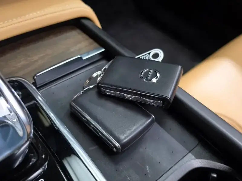 2022 Volvo S90 с пробегом 34 042 км