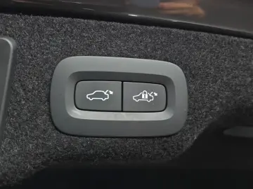 2022 Volvo S90 с пробегом 34 042 км