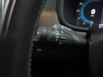 2022 Volvo S90 с пробегом 34 042 км