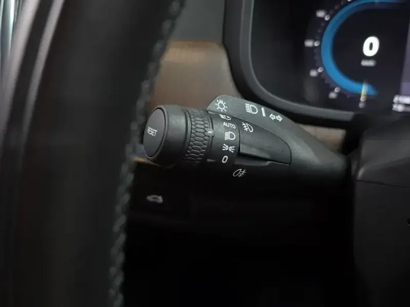 2022 Volvo S90 с пробегом 34 042 км