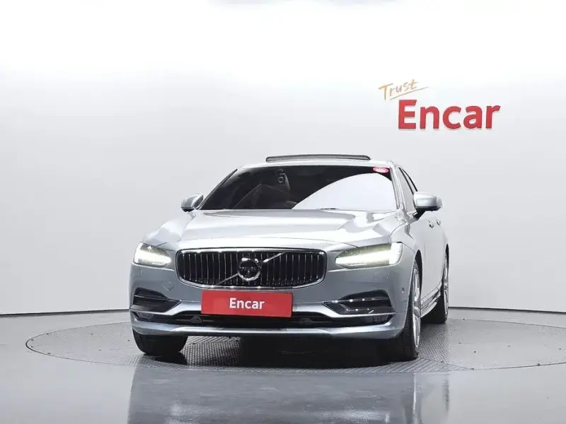 2019 Volvo S90 с пробегом 118 100 км