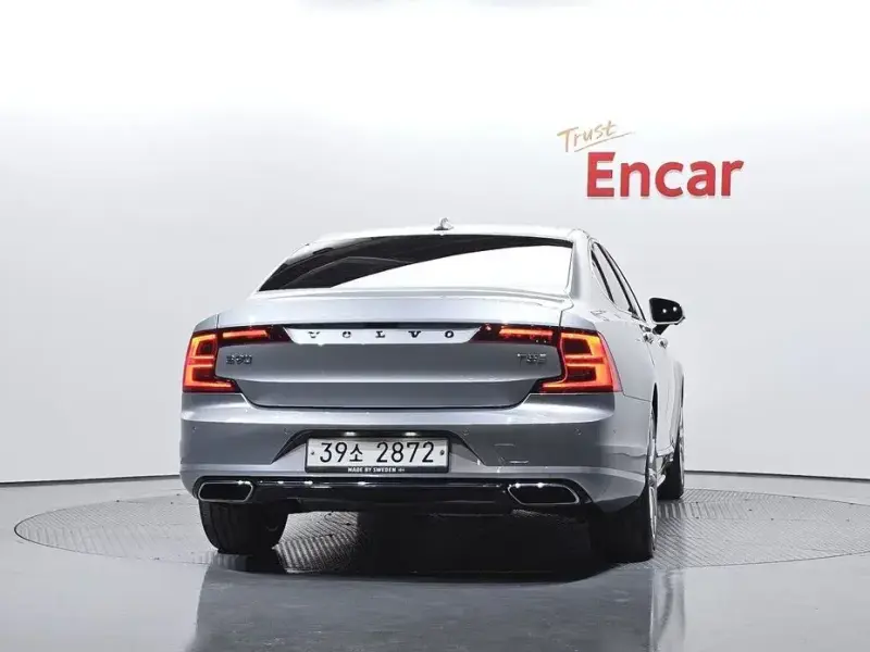 2019 Volvo S90 с пробегом 118 100 км