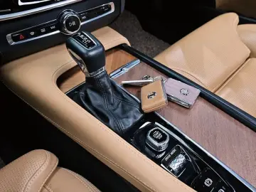 2019 Volvo S90 с пробегом 118 100 км