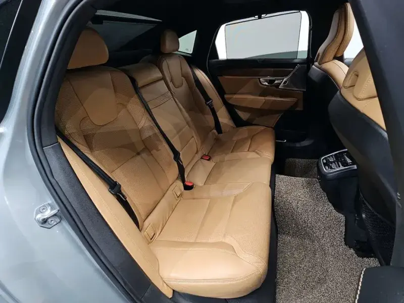 2019 Volvo S90 с пробегом 118 100 км
