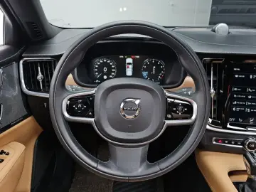 2019 Volvo S90 с пробегом 118 100 км