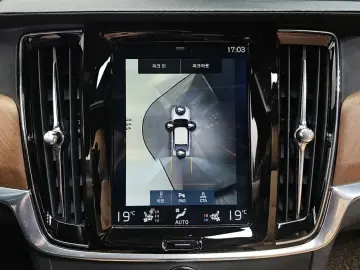 2019 Volvo S90 с пробегом 118 100 км