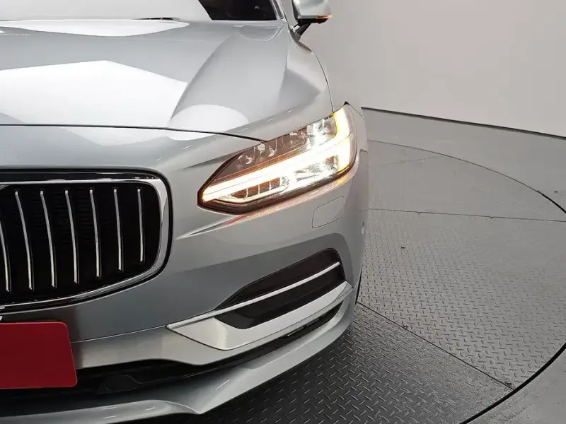 2019 Volvo S90 с пробегом 118 100 км
