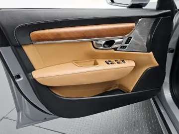 2019 Volvo S90 с пробегом 118 100 км