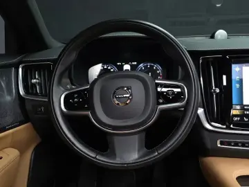 2021 Volvo S90 с пробегом 55 657 км