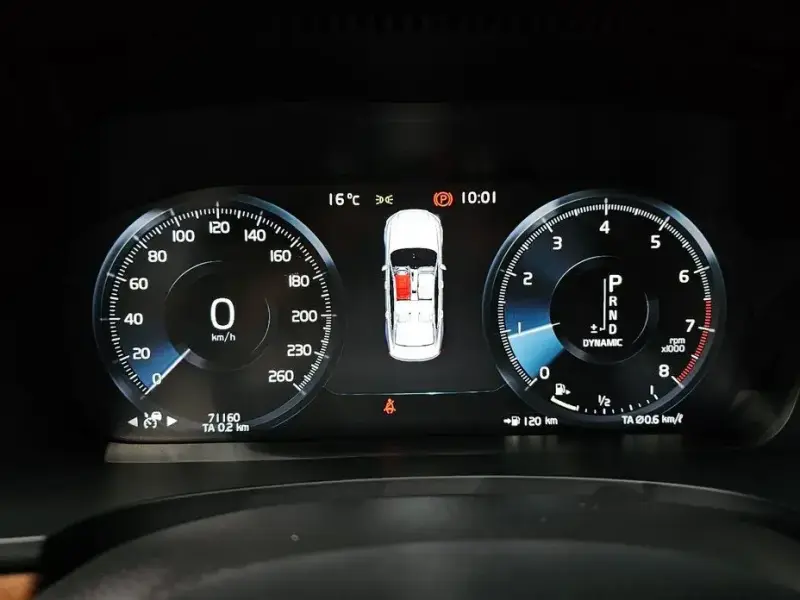 2019 Volvo S90 с пробегом 71 160 км