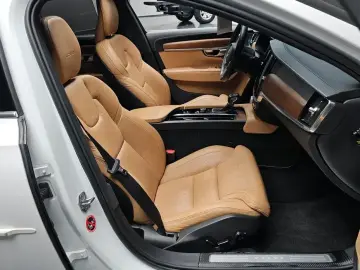 2019 Volvo S90 с пробегом 71 160 км