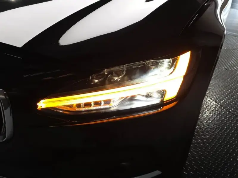 2021 Volvo S90 с пробегом 55 657 км