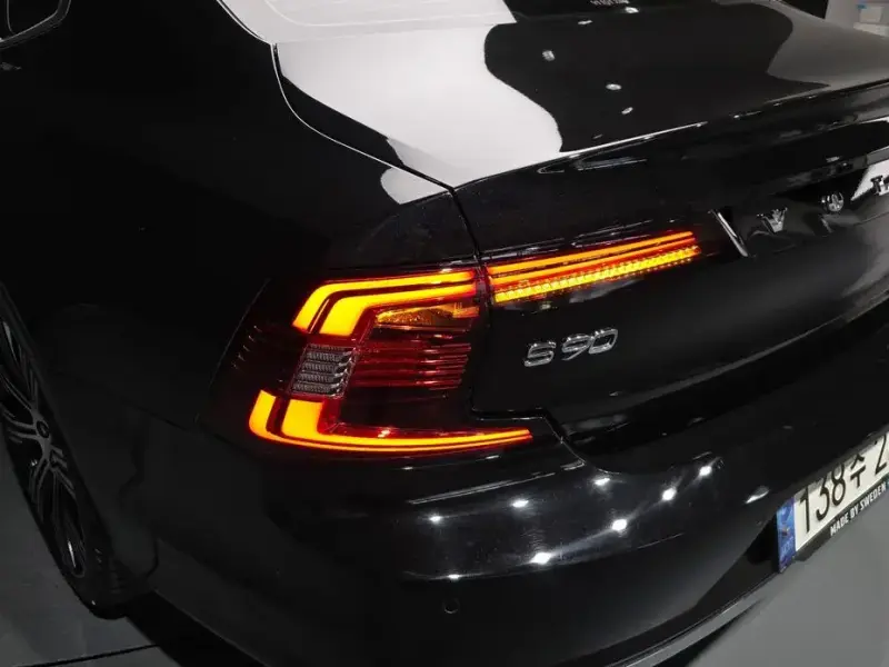 2021 Volvo S90 с пробегом 55 657 км