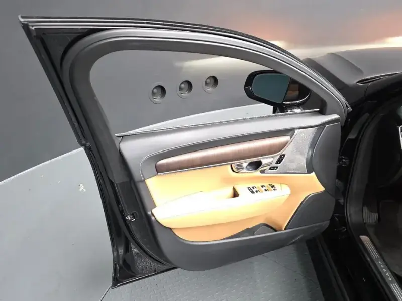 2021 Volvo S90 с пробегом 55 657 км