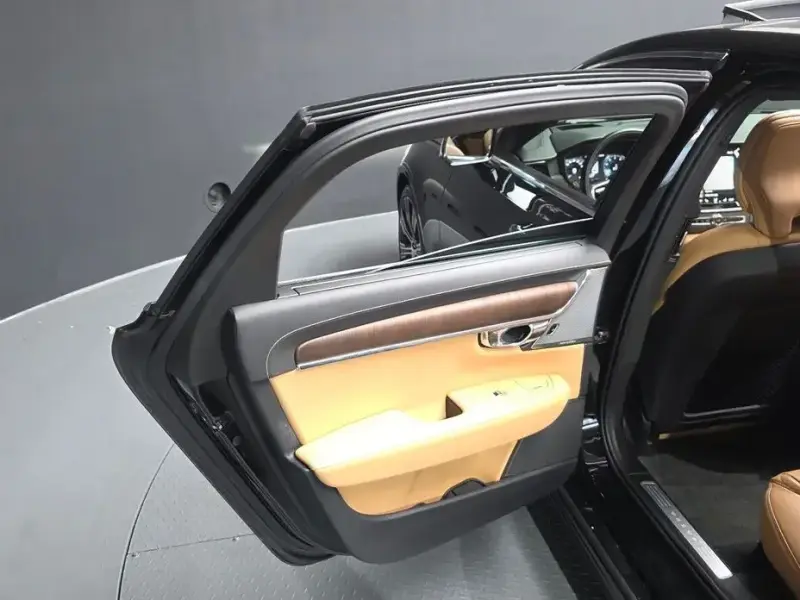 2021 Volvo S90 с пробегом 55 657 км