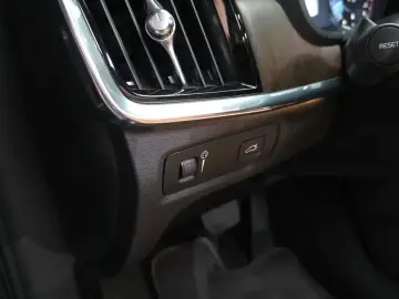 2021 Volvo S90 с пробегом 55 657 км