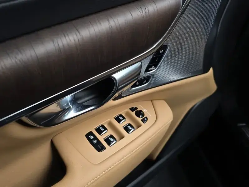 2021 Volvo S90 с пробегом 55 657 км