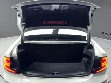 2019 Volvo S90 с пробегом 71 160 км