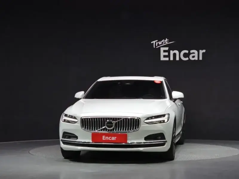 2021 Volvo S90 с пробегом 57 814 км